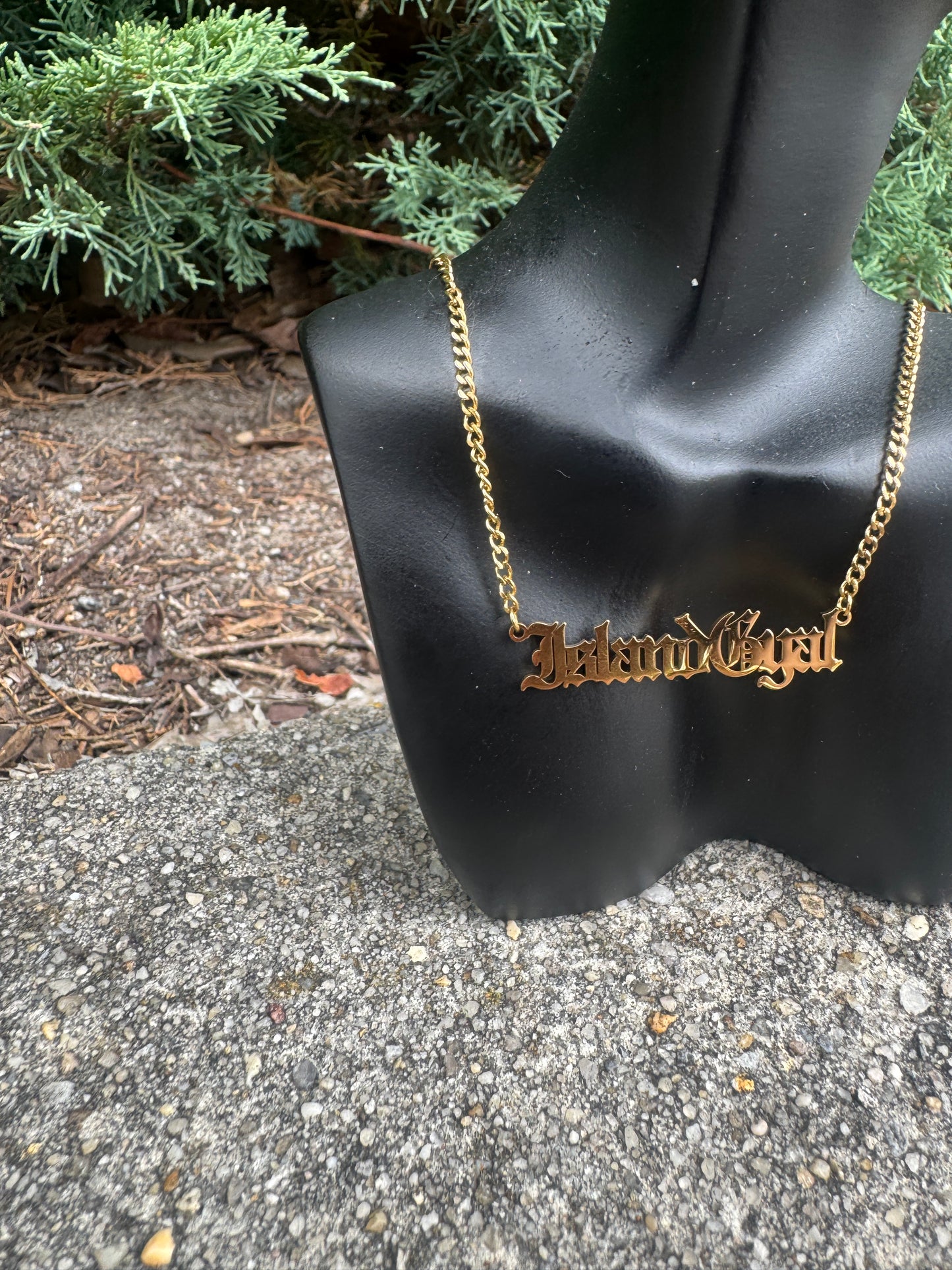Island Gyal Necklace